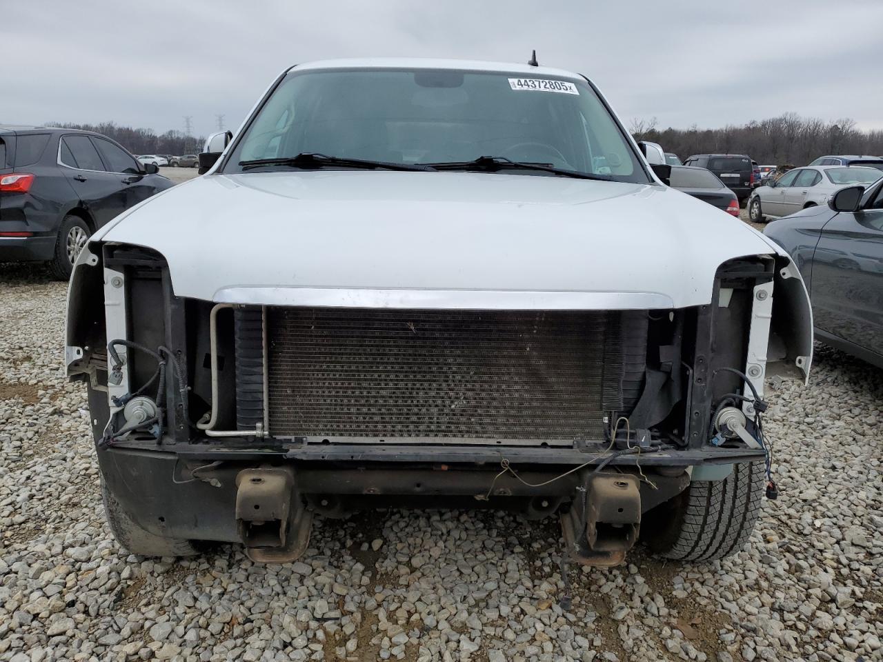 2011 GMC Yukon VIN 1GKS1HE0XBR148401 Copart auction photo, front end damage thumbnail 5