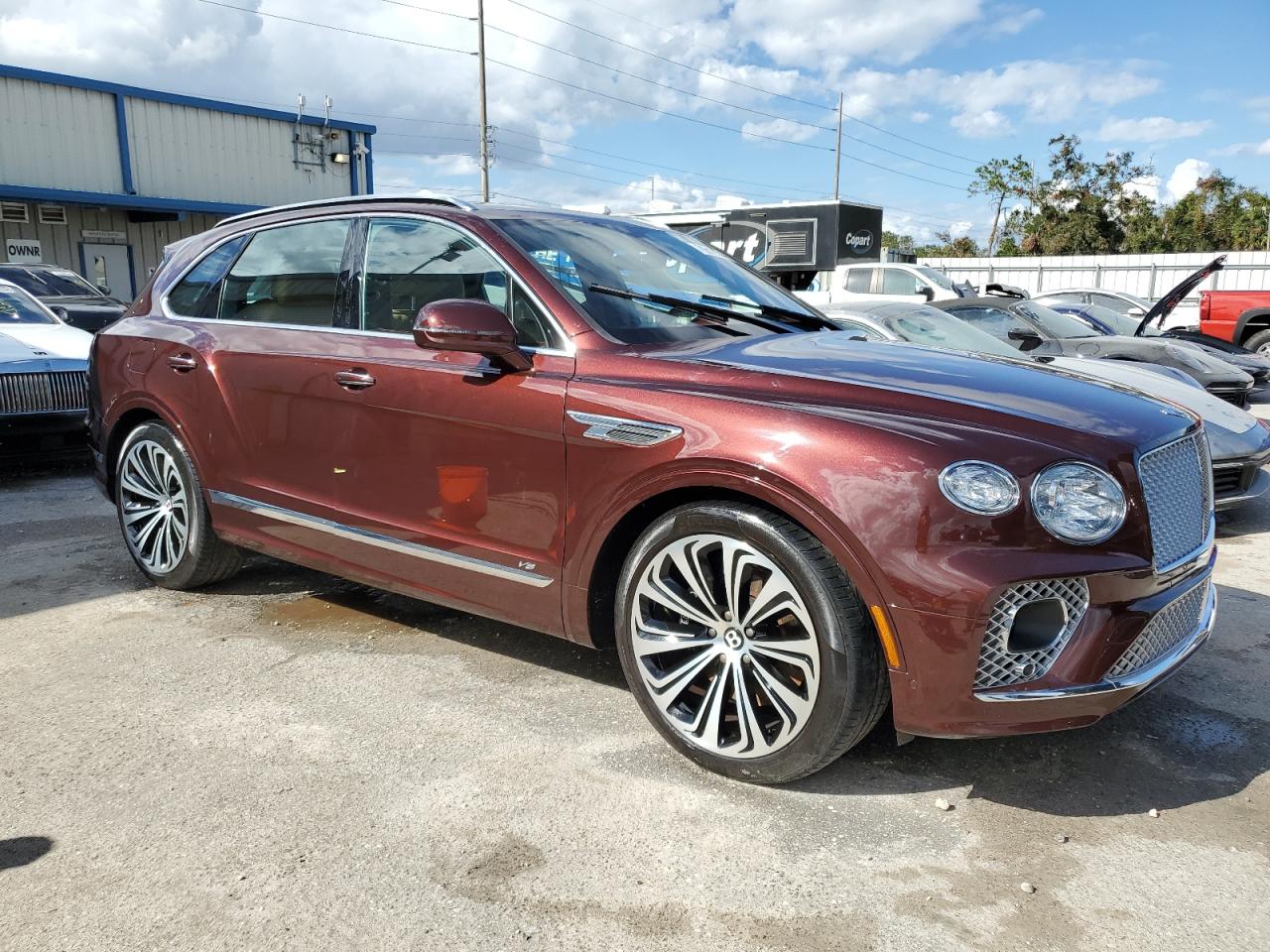 2021 Bentley Bentayga VIN SJAAM2ZV4MC033785 Copart auction photo, water/flood damage thumbnail 4
