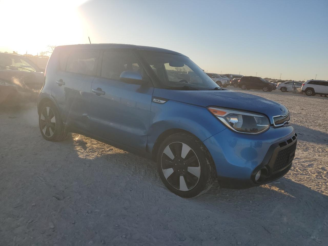 2016 KIA Soul VIN KNDJP3A52G7376700 Copart auction photo, side / minor dent/scratches damage thumbnail 4