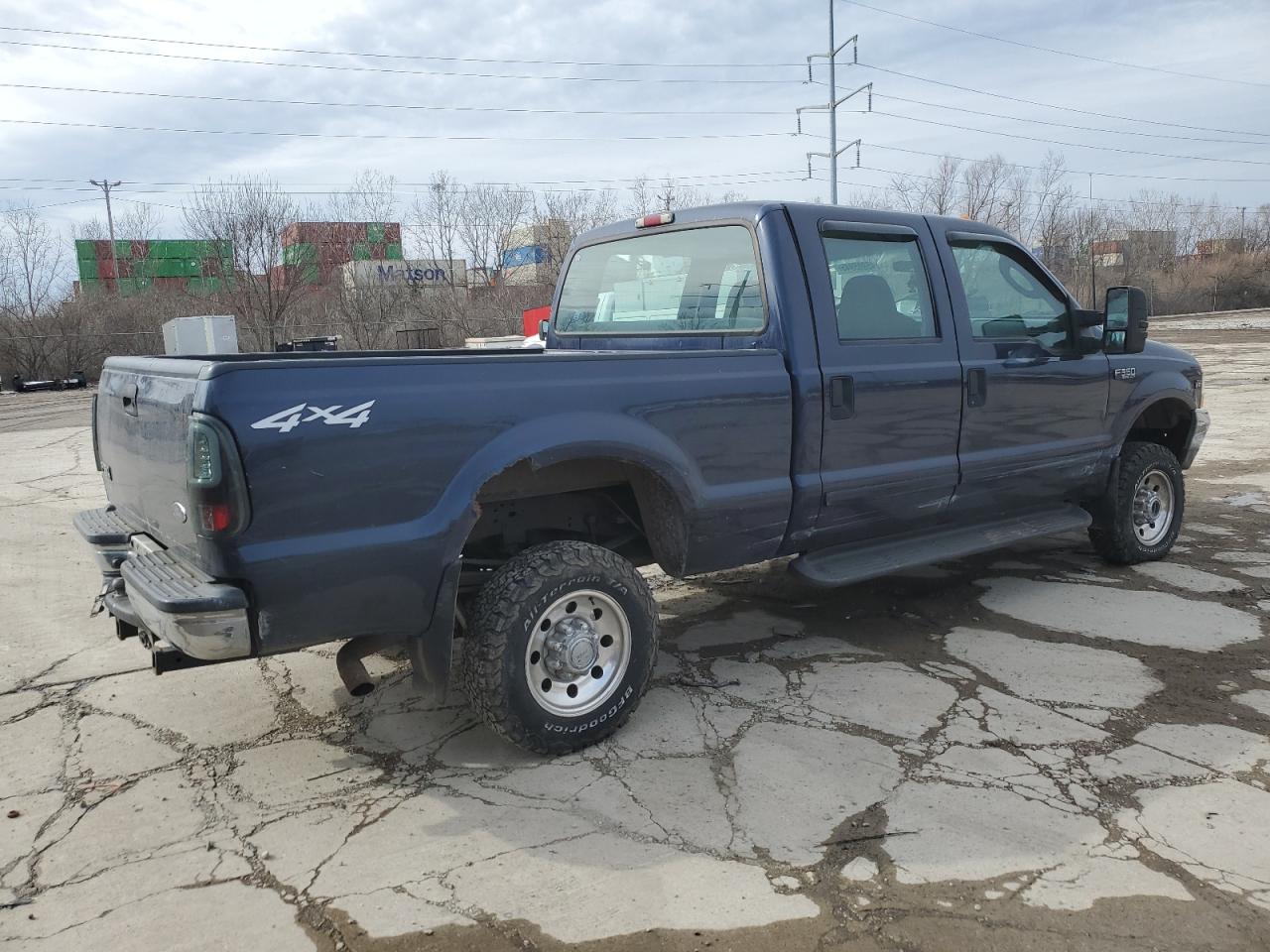 2003 Ford F350 VIN 1FTSW31SX3EB25880 Copart auction photo, side / front end damage thumbnail 3