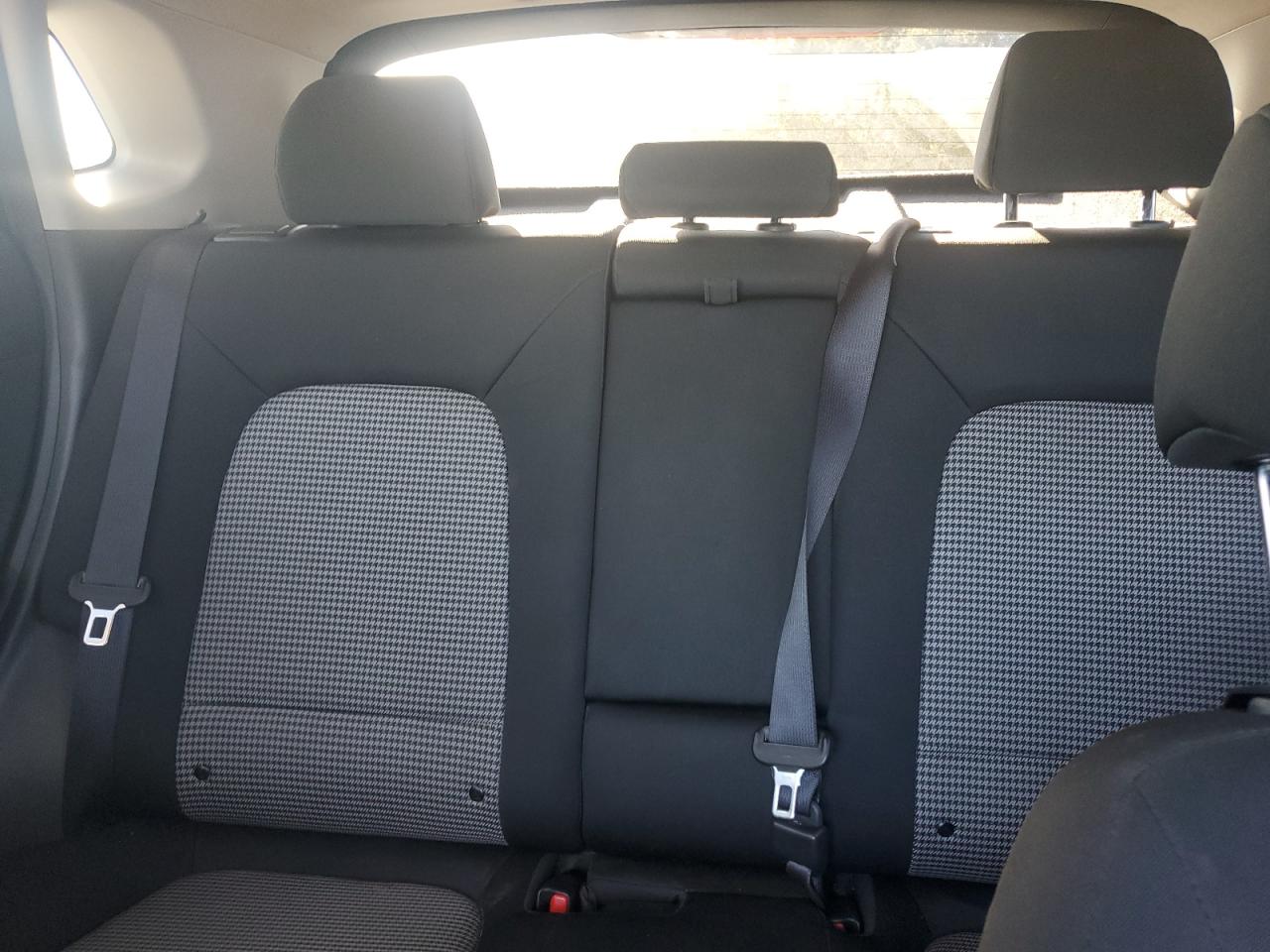 2018 Hyundai Kona VIN KM8K22AAXJU070276 Copart auction photo, water/flood damage thumbnail 10