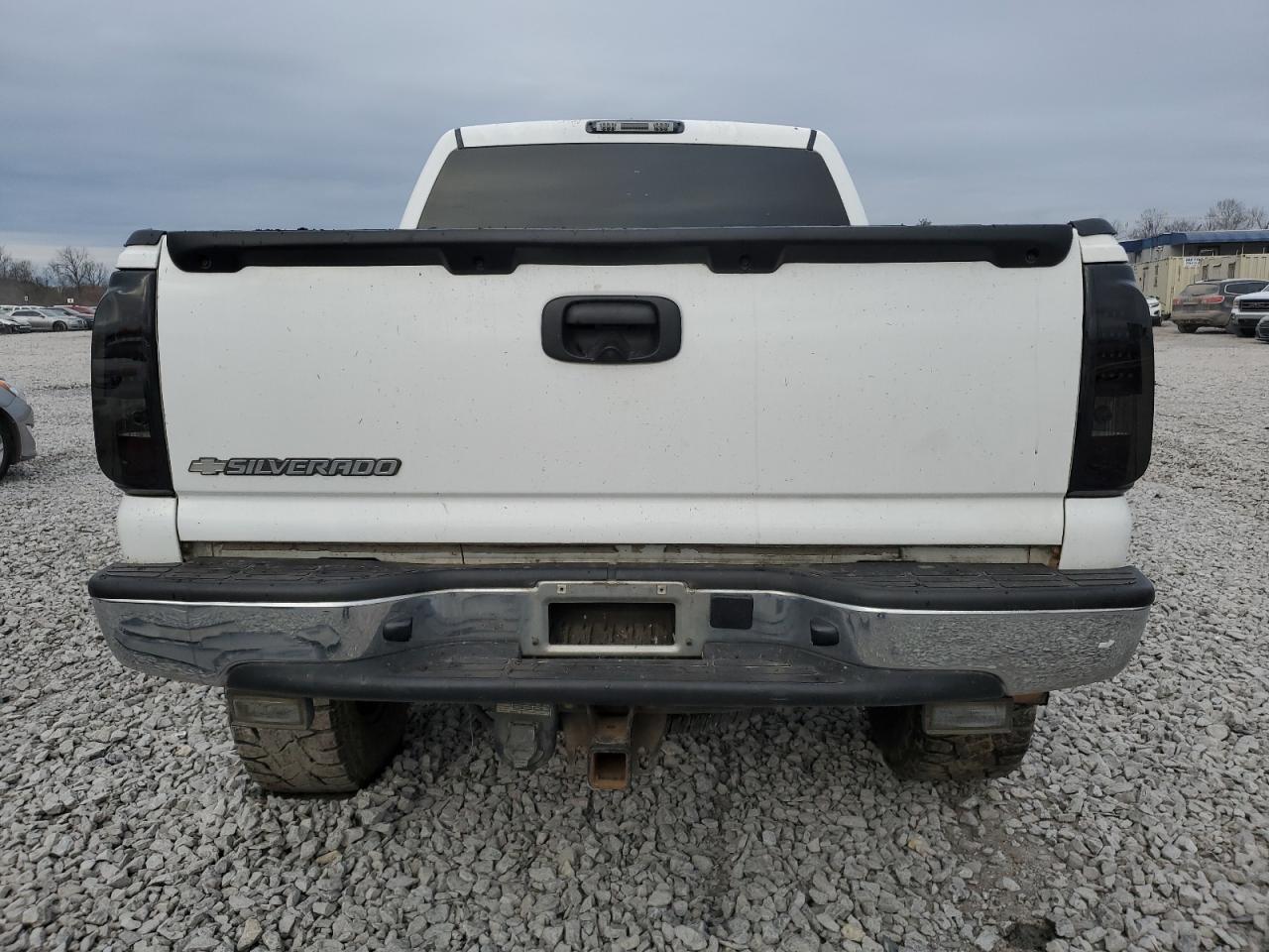 2006 Chevrolet Silverado VIN 2GCEK13T961153162 Copart auction photo, front end damage thumbnail 6