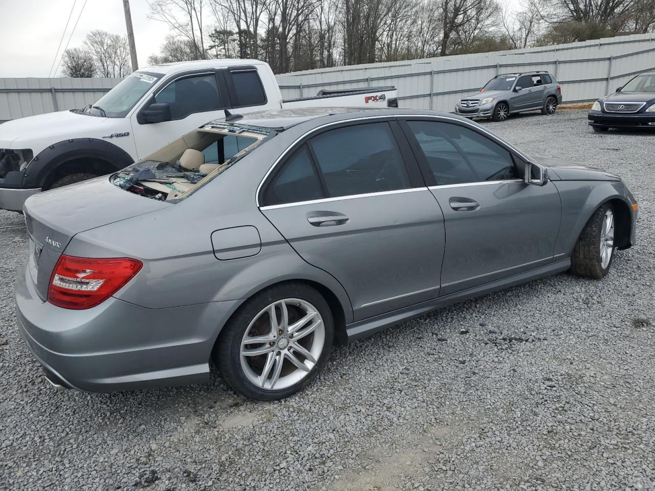 2012 Mercedes-Benz C-klasse VIN WDDGF8BB5CR228835 Copart auction photo, water/flood / hail damage thumbnail 3