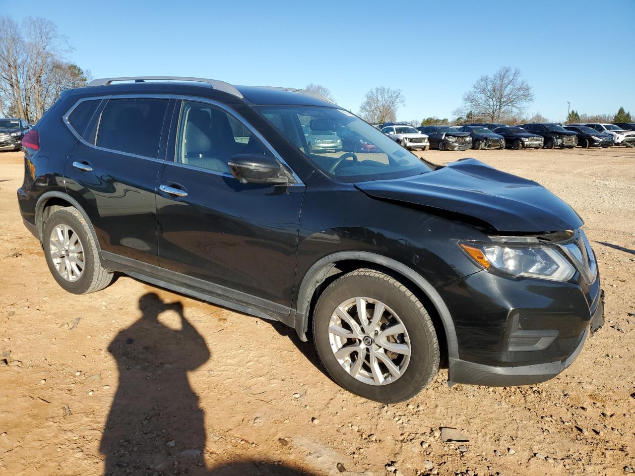 2017 Nissan Rogue VIN KNMAT2MT3HP591570 Copart auction photo, front end damage thumbnail 4