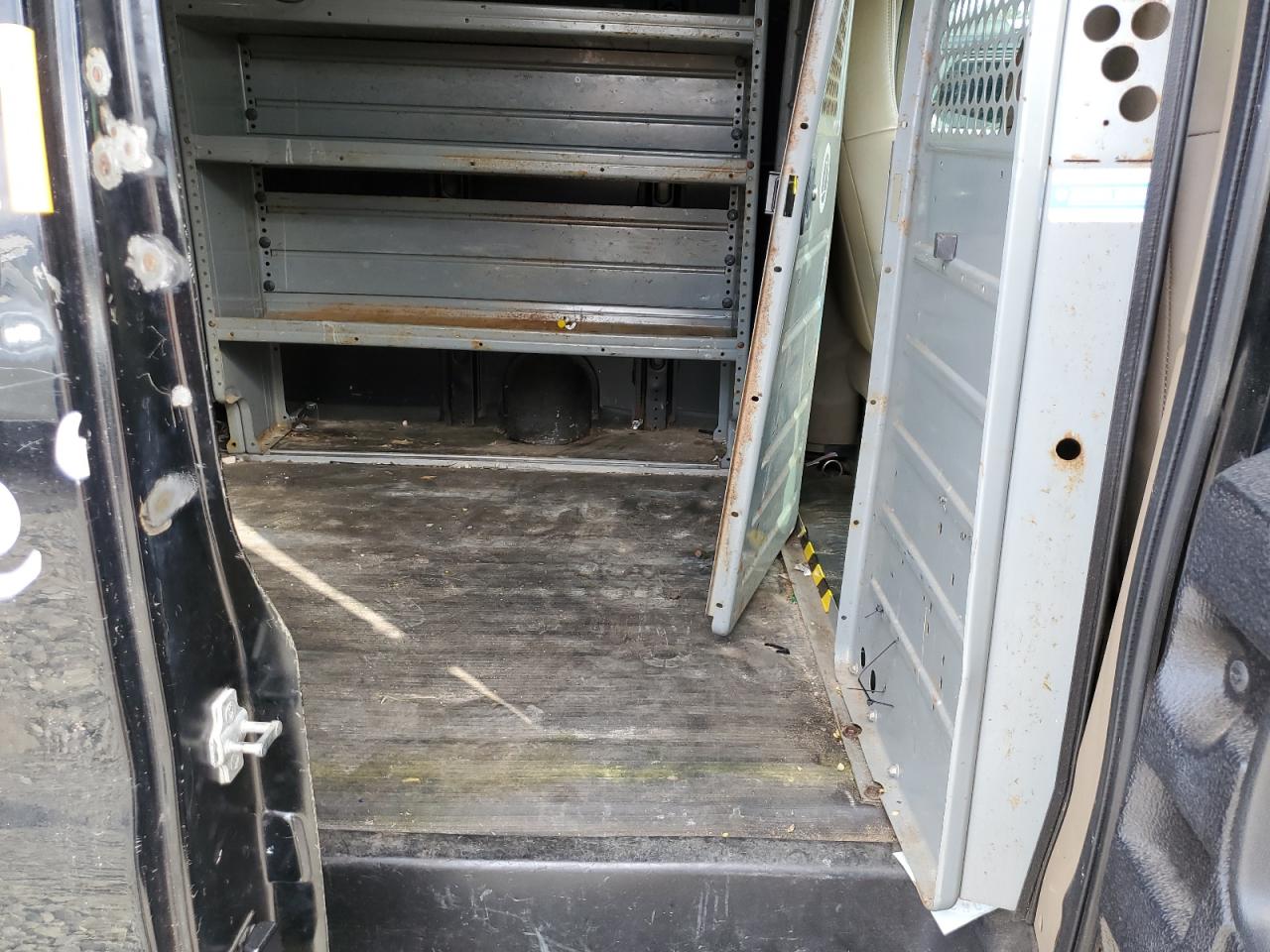 2018 Chevrolet Express VIN 1GCWGAFG3J1163396 Copart auction photo, all over damage thumbnail 11