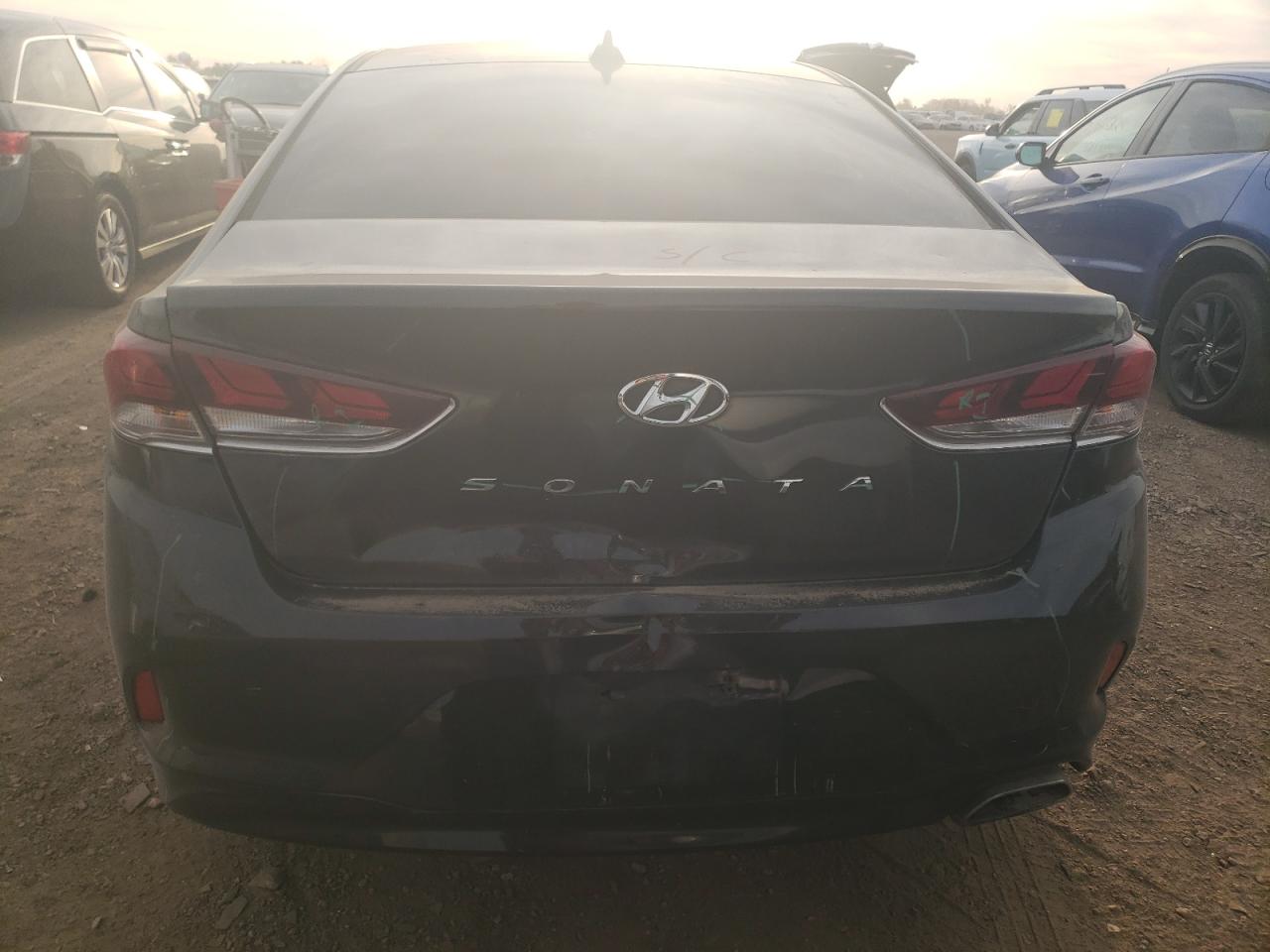 2019 Hyundai Sonata VIN 5NPE34AF4KH785068 Copart auction photo, front end / minor dent/scratches damage thumbnail 6