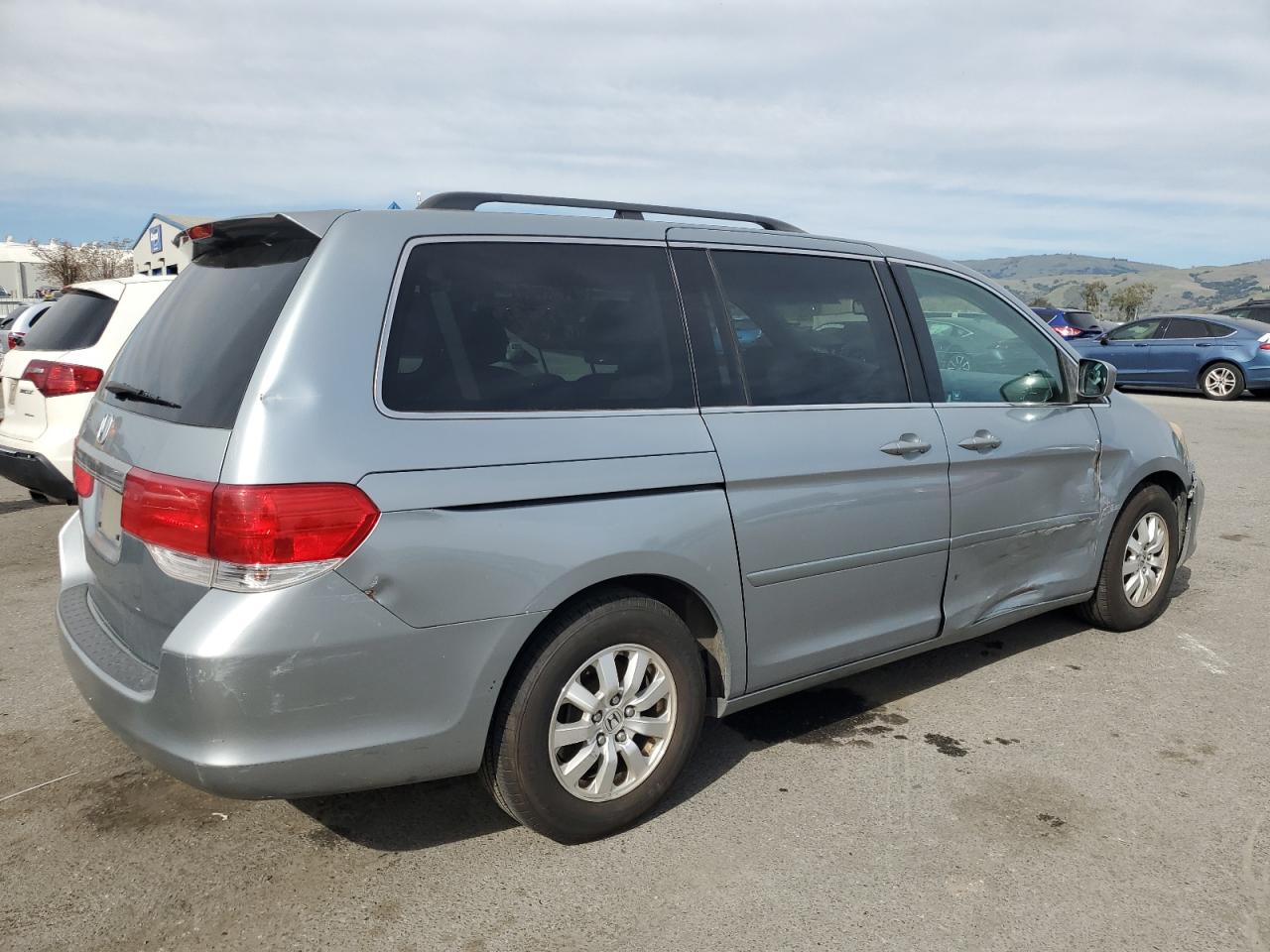2008 Honda Odyssey VIN 5FNRL38618B077305 Copart auction photo, all over damage thumbnail 3