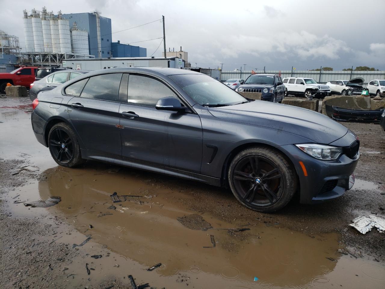 2015 BMW 4er VIN WBA4A7C51FD415695 Copart auction photo, vandalism damage thumbnail 4