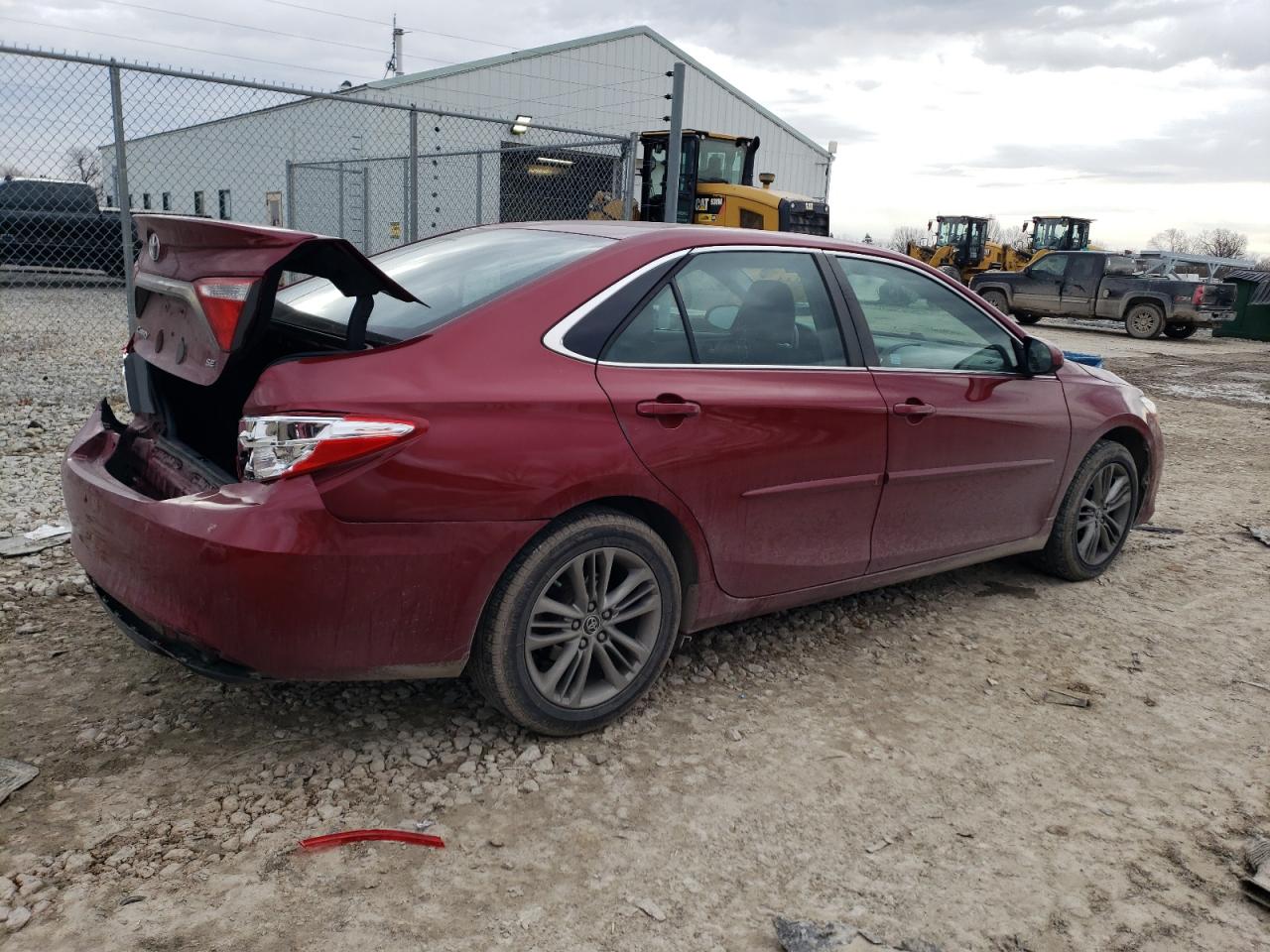 2015 Toyota Camry VIN 4T1BF1FK5FU907409 Copart auction photo, rear end / minor dent/scratches damage thumbnail 3