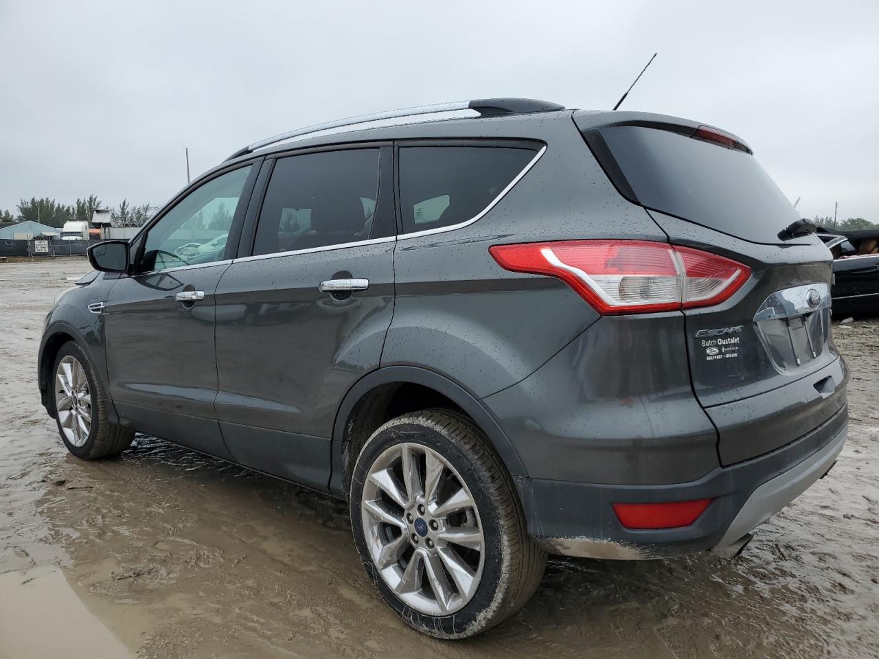 2016 Ford Escape VIN 1FMCU0GX4GUB88833 Copart auction photo, front end / minor dent/scratches damage thumbnail 2