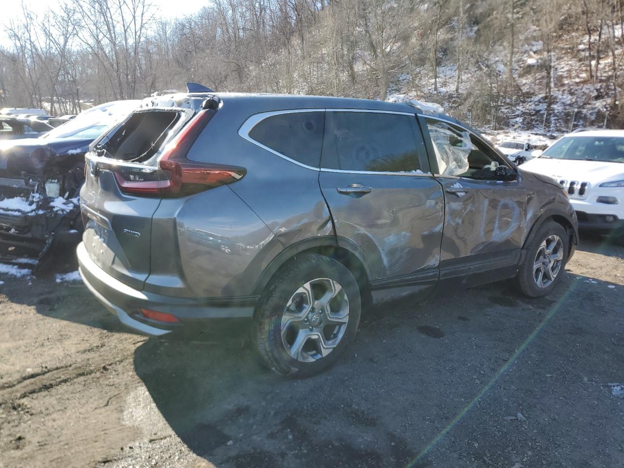 2022 Honda CR-V VIN 2HKRW2H50NH669848 Copart auction photo, all over damage thumbnail 3