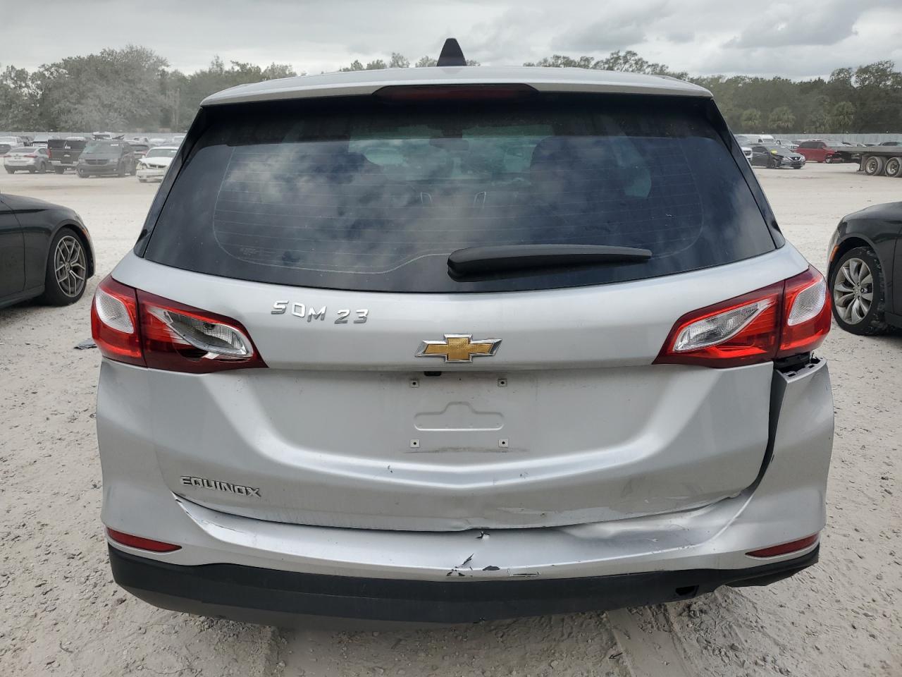 2020 Chevrolet Equinox VIN 2GNAXHEV5L6176953 Copart auction photo, front end / rear end damage thumbnail 6