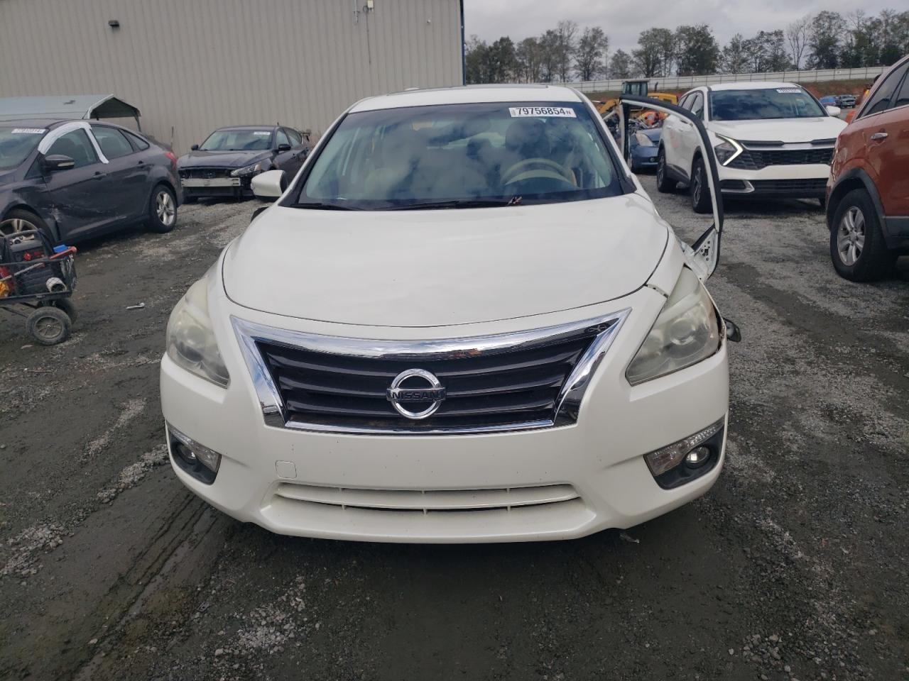 2015 Nissan Altima VIN 1N4AL3APXFC233471 Copart auction photo, side / front end damage thumbnail 5