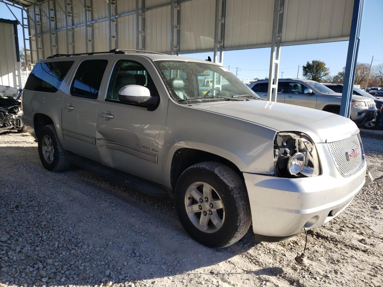 2013 GMC Yukon VIN 1GKS2KE77DR333113 Copart auction photo, front end / side damage thumbnail 4