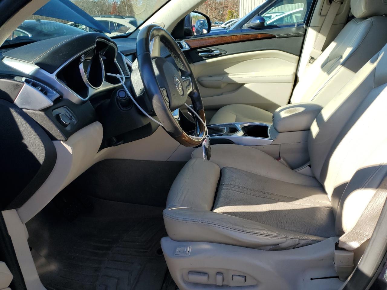 2011 Cadillac SRX VIN 3GYFNDEYXBS536610 Copart auction photo, rear end / minor dent/scratches damage thumbnail 7