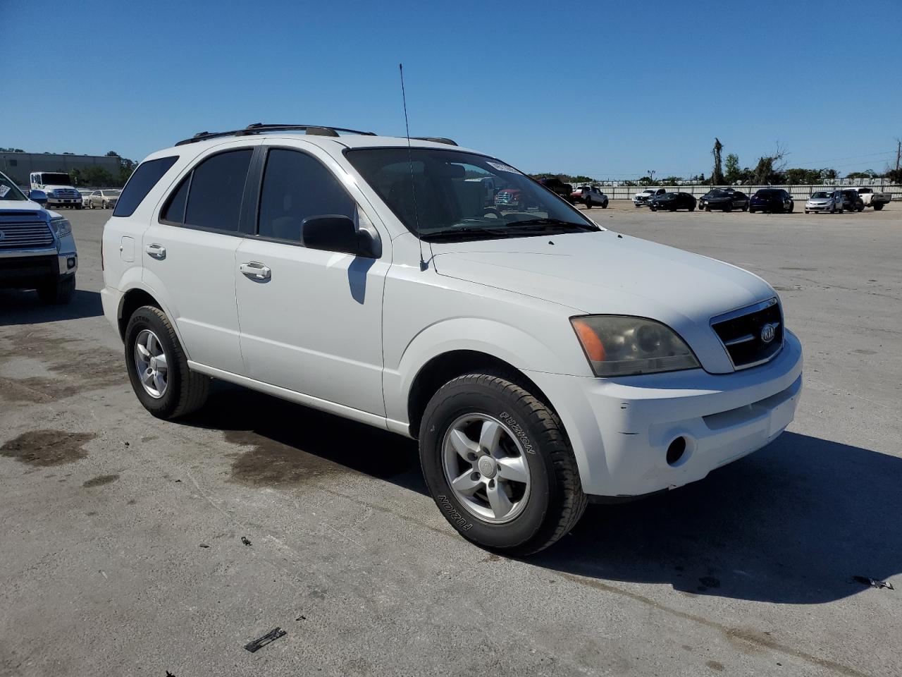 2006 KIA Sorento VIN KNDJD733X65632653 Copart auction photo, rear end damage thumbnail 4
