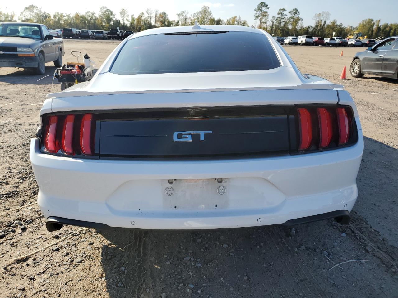 2022 Ford Mustang VIN 1FA6P8CF0N5101382 Copart auction photo, all over damage thumbnail 6