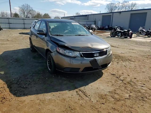 2010 KIA Forte VIN KNAFU4A26A5824012 Copart auction photo, front end damage thumbnail 10