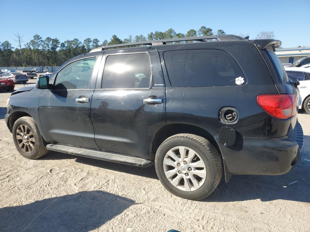 2016 Toyota Sequoia VIN 5TDDW5G10GS135028 Copart auction photo, front end damage thumbnail 2