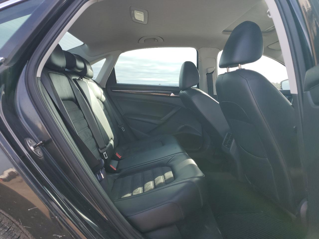 2014 Volkswagen Passat VIN 1VWCN7A33EC018494 Copart auction photo, front end damage thumbnail 10