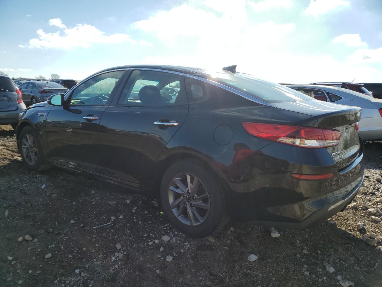 2019 KIA Optima VIN 5XXGT4L37KG368020 Copart auction photo, front end / side damage thumbnail 2