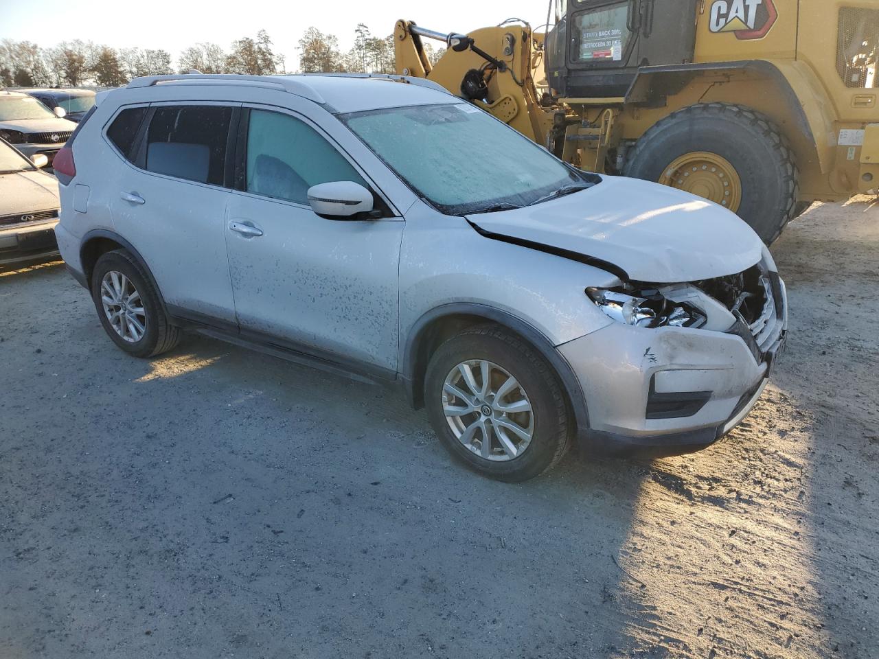 2018 Nissan Rogue VIN KNMAT2MV0JP617551 Copart auction photo, front end damage thumbnail 4