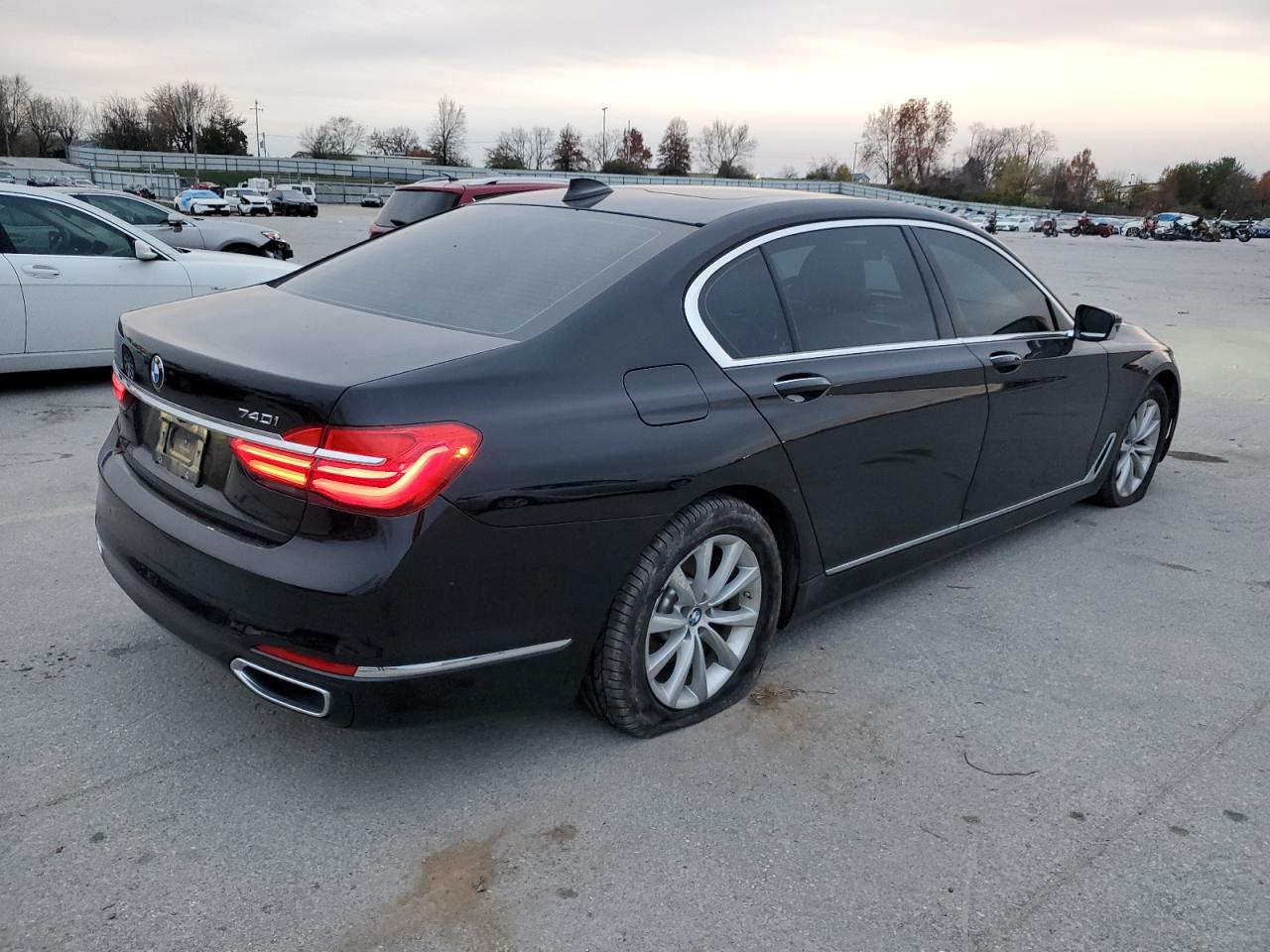 2018 BMW 7er VIN WBA7E4C50JGV23975 Copart auction photo, front end damage thumbnail 3