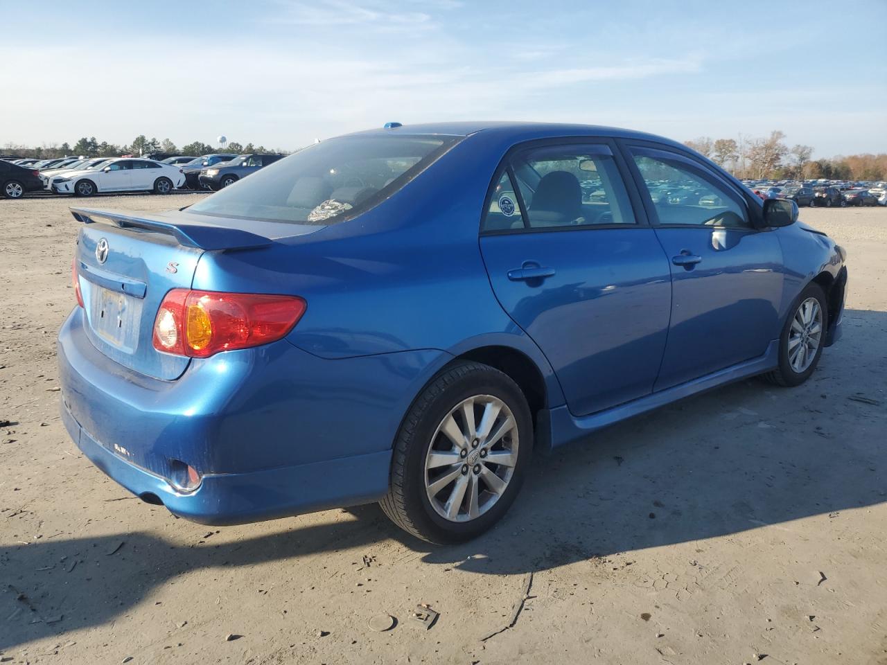 2010 Toyota Corolla VIN 2T1BU4EE5AC368075 Copart auction photo, front end / minor dent/scratches damage thumbnail 3