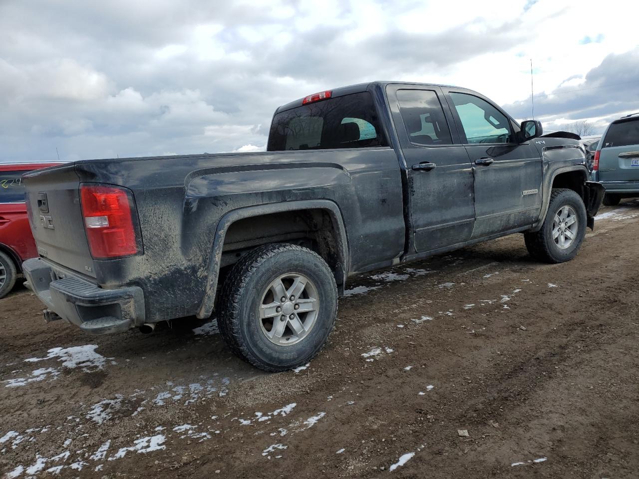2018 GMC Sierra VIN 1GTV2MEC6JZ293927 Copart auction photo, front end / minor dent/scratches damage thumbnail 3