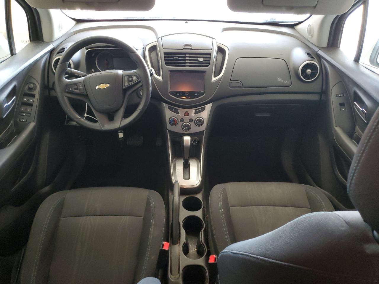 2016 Chevrolet Trax VIN 3GNCJPSB5GL266653 Copart auction photo, front end / minor dent/scratches damage thumbnail 8