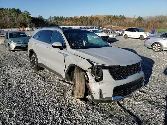 2025 KIA Sorento VIN 5XYRL4JC9SG330165 Copart auction photo, front end / side damage thumbnail 11