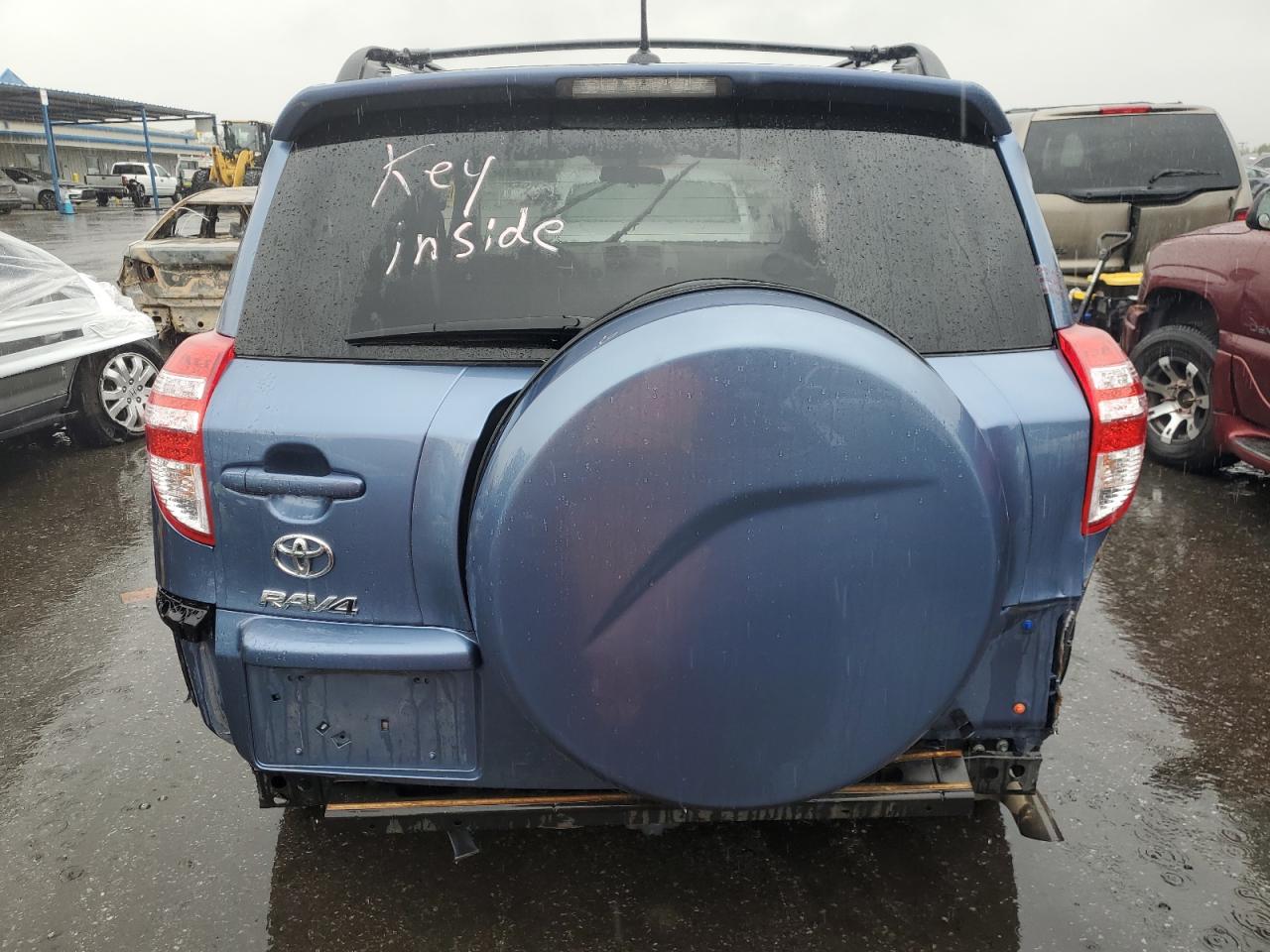 2011 Toyota RAV 4 VIN 2T3ZF4DV9BW061204 Copart auction photo, all over damage thumbnail 6