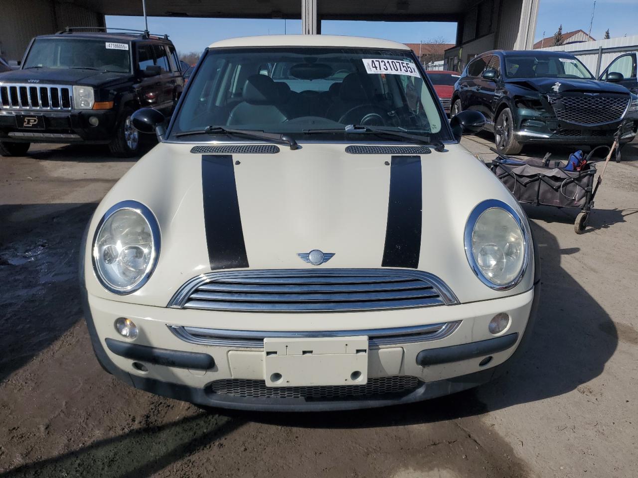 2004 MINI Cooper VIN WMWRC33424TJ53673 Copart auction photo, normal wear damage thumbnail 5