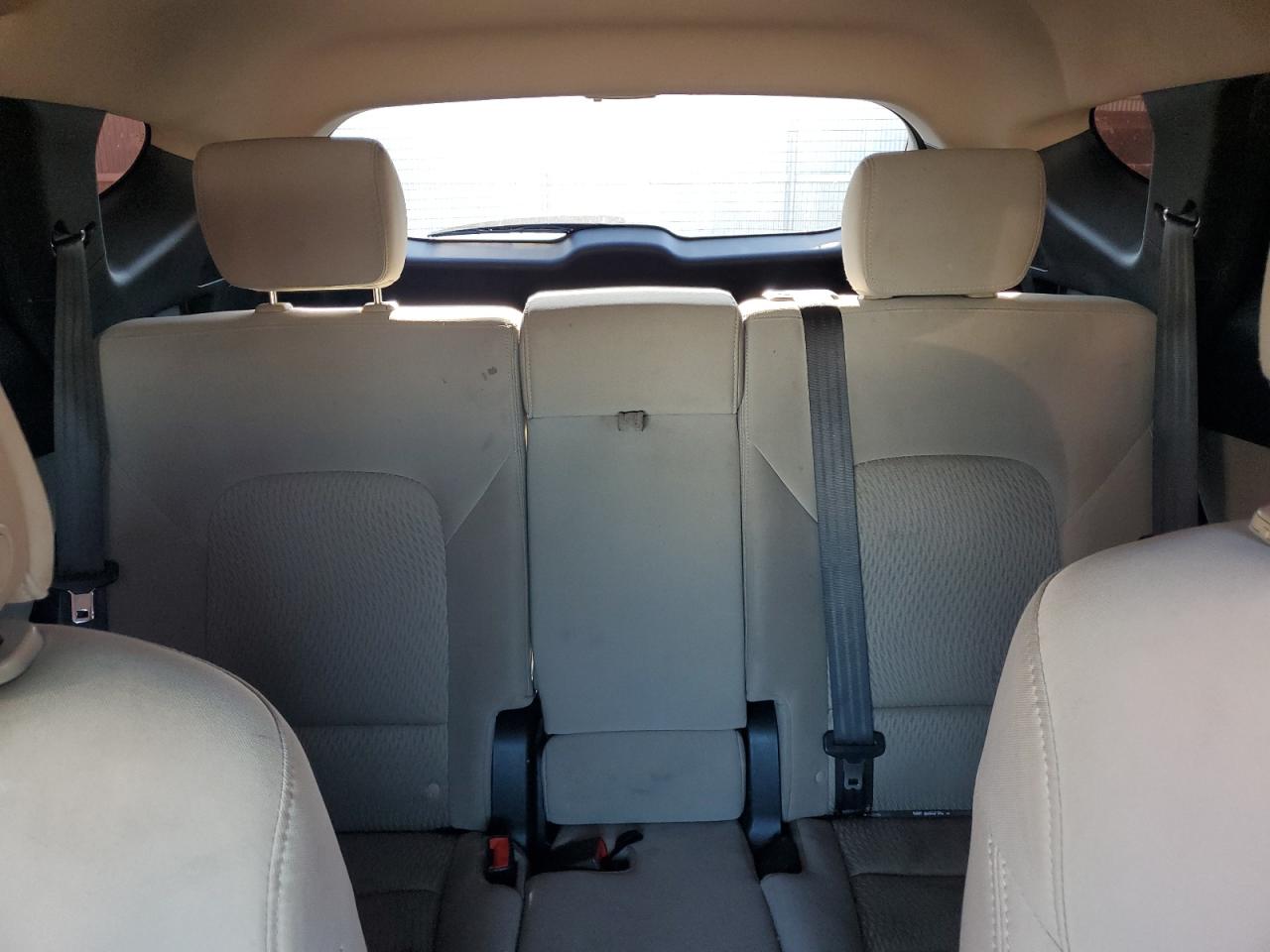 2014 Hyundai Santa Fe VIN 5XYZU3LB4EG130374 Copart auction photo, minor dent/scratches damage thumbnail 10