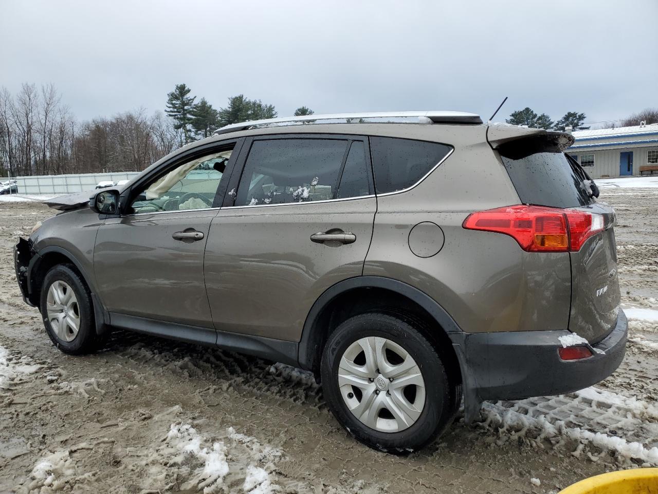 2015 Toyota RAV 4 VIN JTMBFREV7FD170261 Copart auction photo, front end / minor dent/scratches damage thumbnail 2