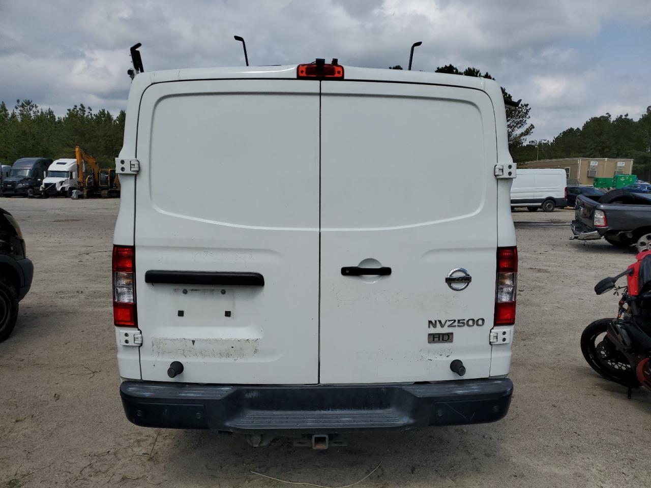 2014 Nissan NV VIN 1N6AF0KX7EN109799 Copart auction photo, minor dent/scratches damage thumbnail 6