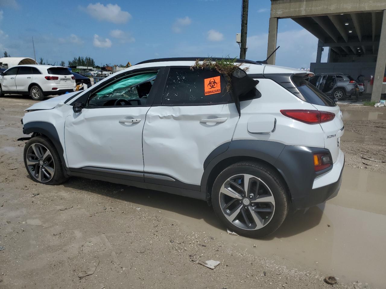 2018 Hyundai Kona VIN KM8K3CA50JU091577 Copart auction photo, biohazard/chemical / front end damage thumbnail 2