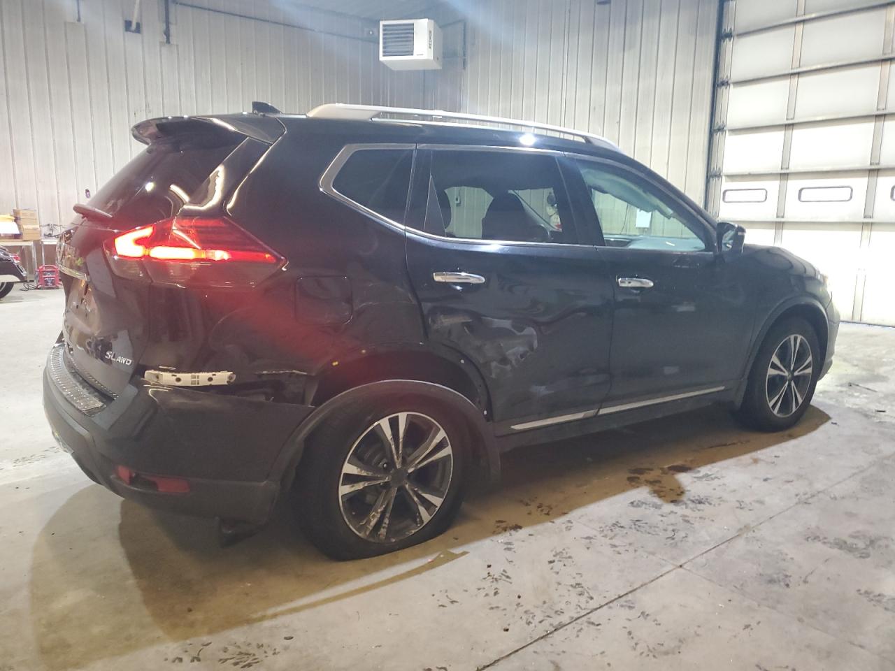 2017 Nissan Rogue VIN 5N1AT2MV2HC775967 Copart auction photo, rear end / side damage thumbnail 3