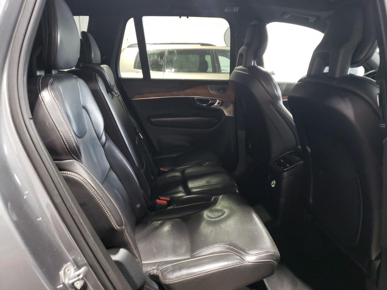 2016 Volvo XC90 VIN YV4BC0PLXG1064399 Copart auction photo, minor dent/scratches damage thumbnail 11