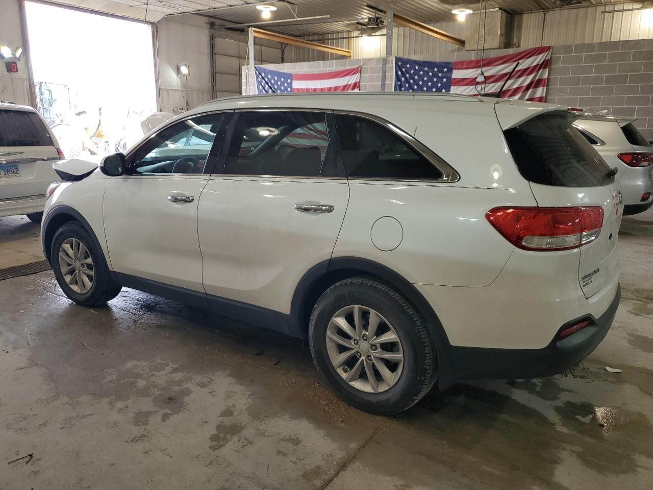 2017 KIA Sorento VIN 5XYPG4A36HG194369 Copart auction photo, front end damage thumbnail 2