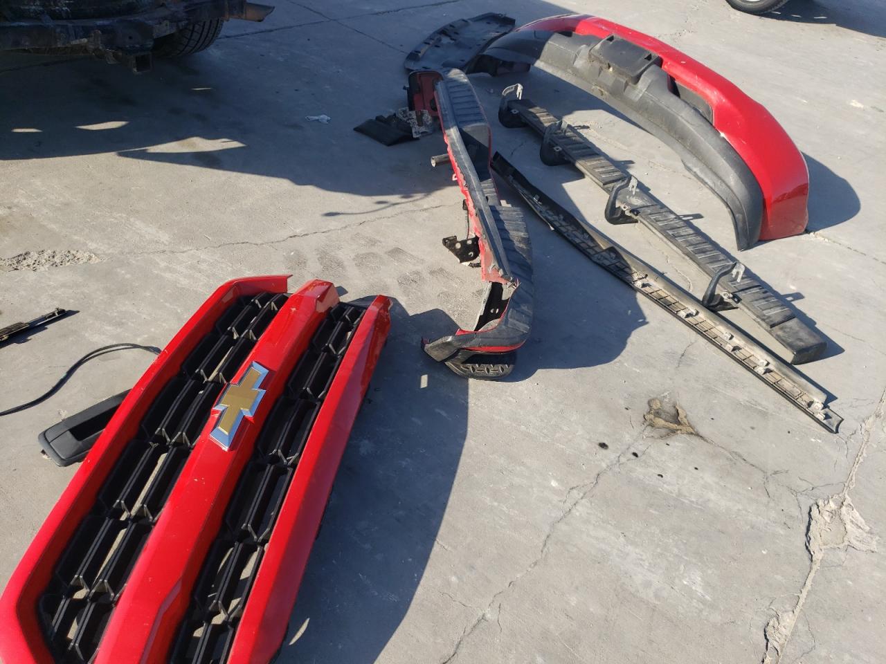 2018 Chevrolet Silverado VIN 3GCUKPECXJG296259 Copart auction photo, front end / rear end damage thumbnail 12