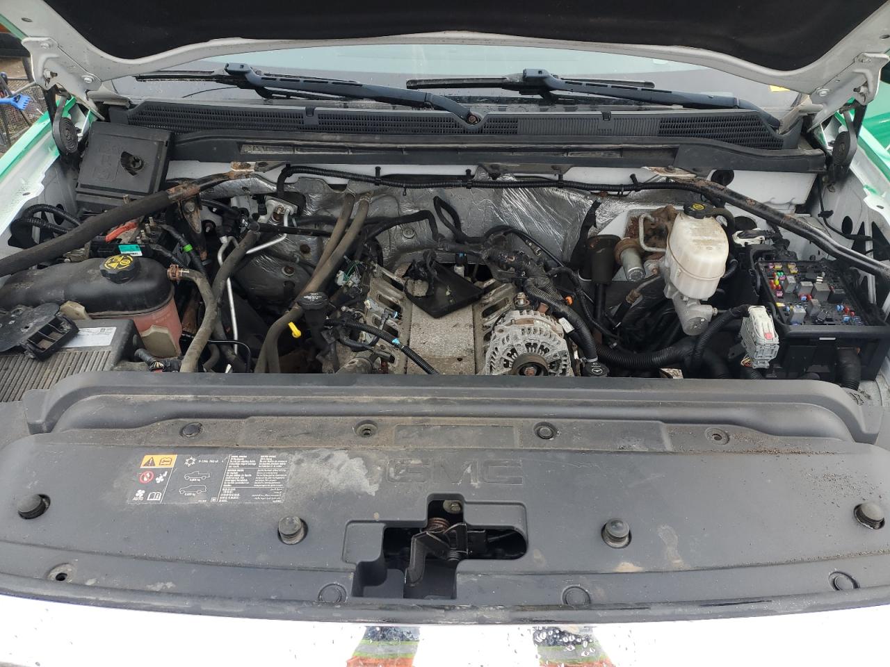 2018 GMC Sierra VIN 1GT02REG5JZ352539 Copart auction photo, mechanical / rear end damage thumbnail 11