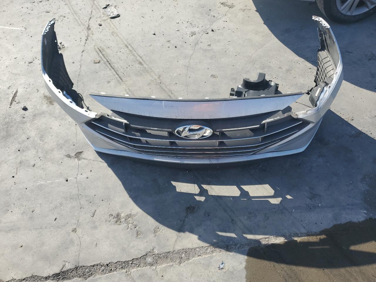 2019 Hyundai Elantra VIN KMHD84LF2KU770029 Copart auction photo, all over damage thumbnail 12
