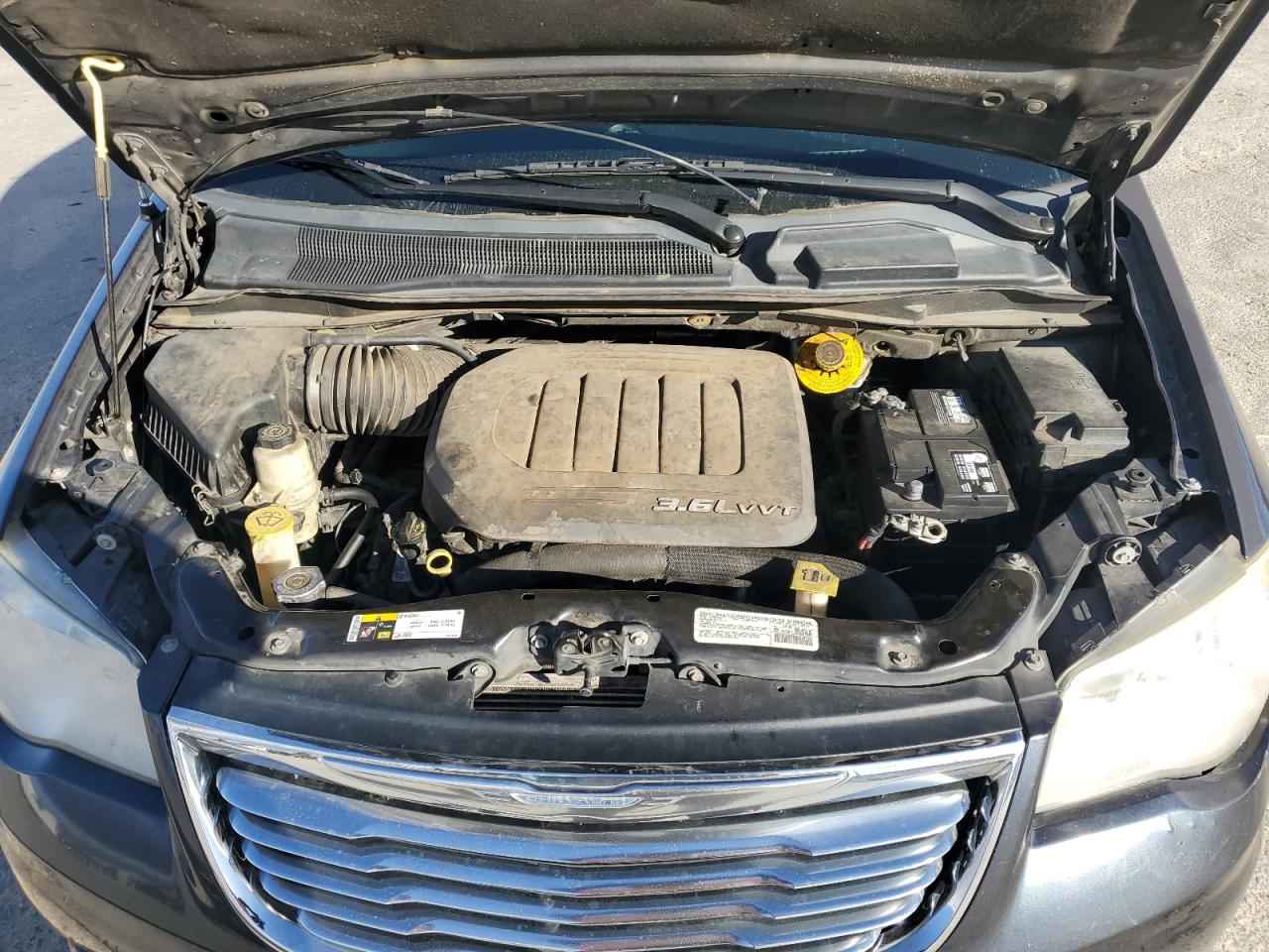 2014 Chrysler Town & Country VIN 2C4RC1BG9ER215775 Copart auction photo, vandalism / all over damage thumbnail 12