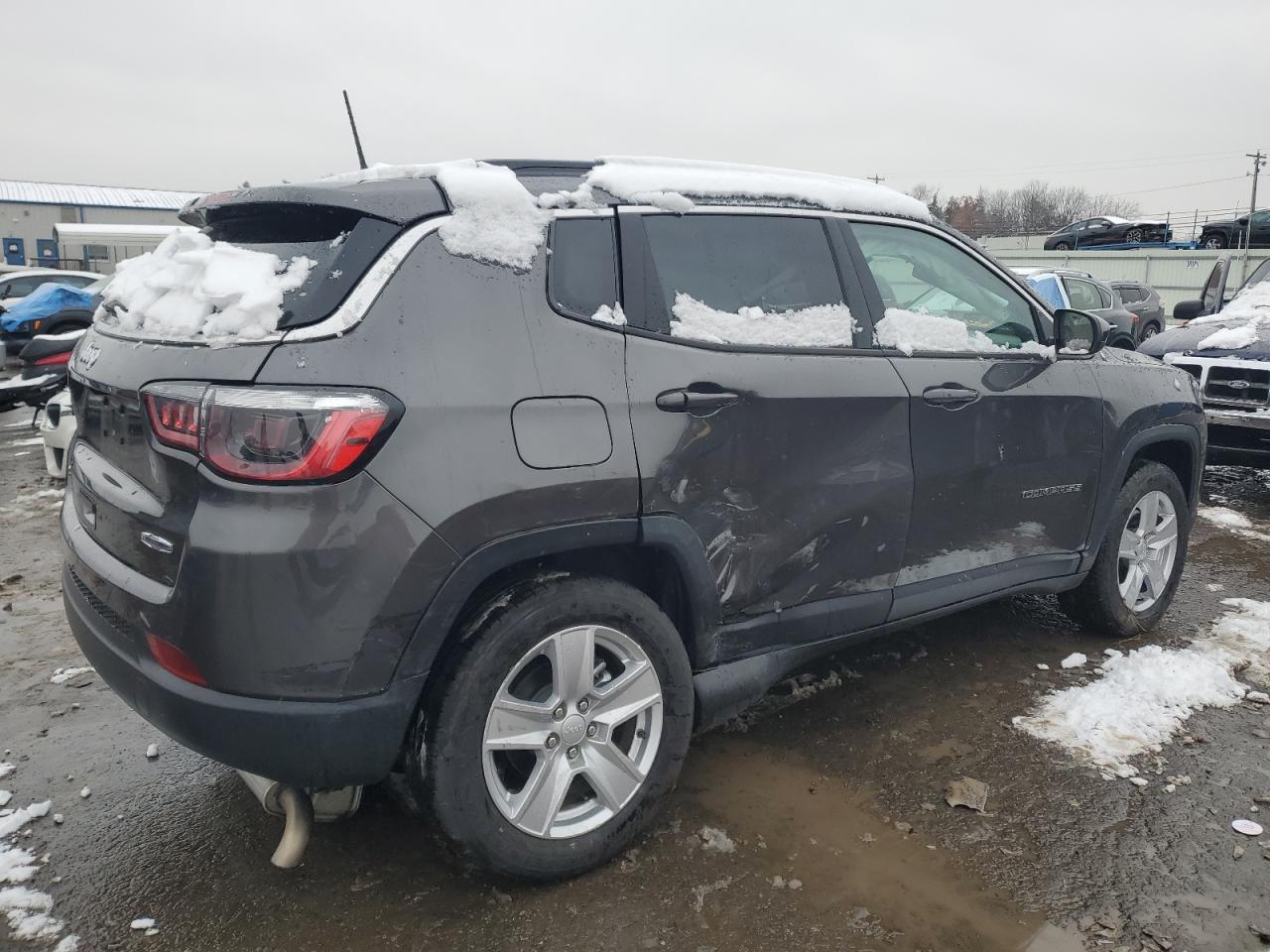 2022 Jeep Compass VIN 3C4NJDBB0NT217079 Copart auction photo, side damage thumbnail 3