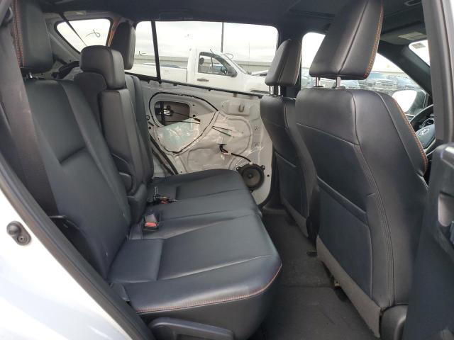 2017 Toyota RAV 4 VIN 2T3NFREV3HW393206 Copart auction photo, rear end / side damage thumbnail 10