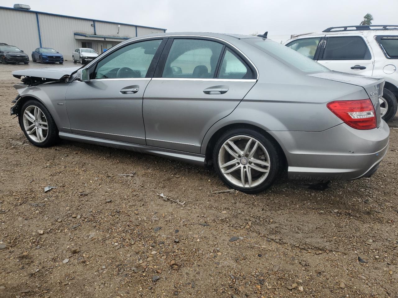2012 Mercedes-Benz C-klasse VIN WDDGF4HB1CA631709 Copart auction photo, front end / mechanical damage thumbnail 2