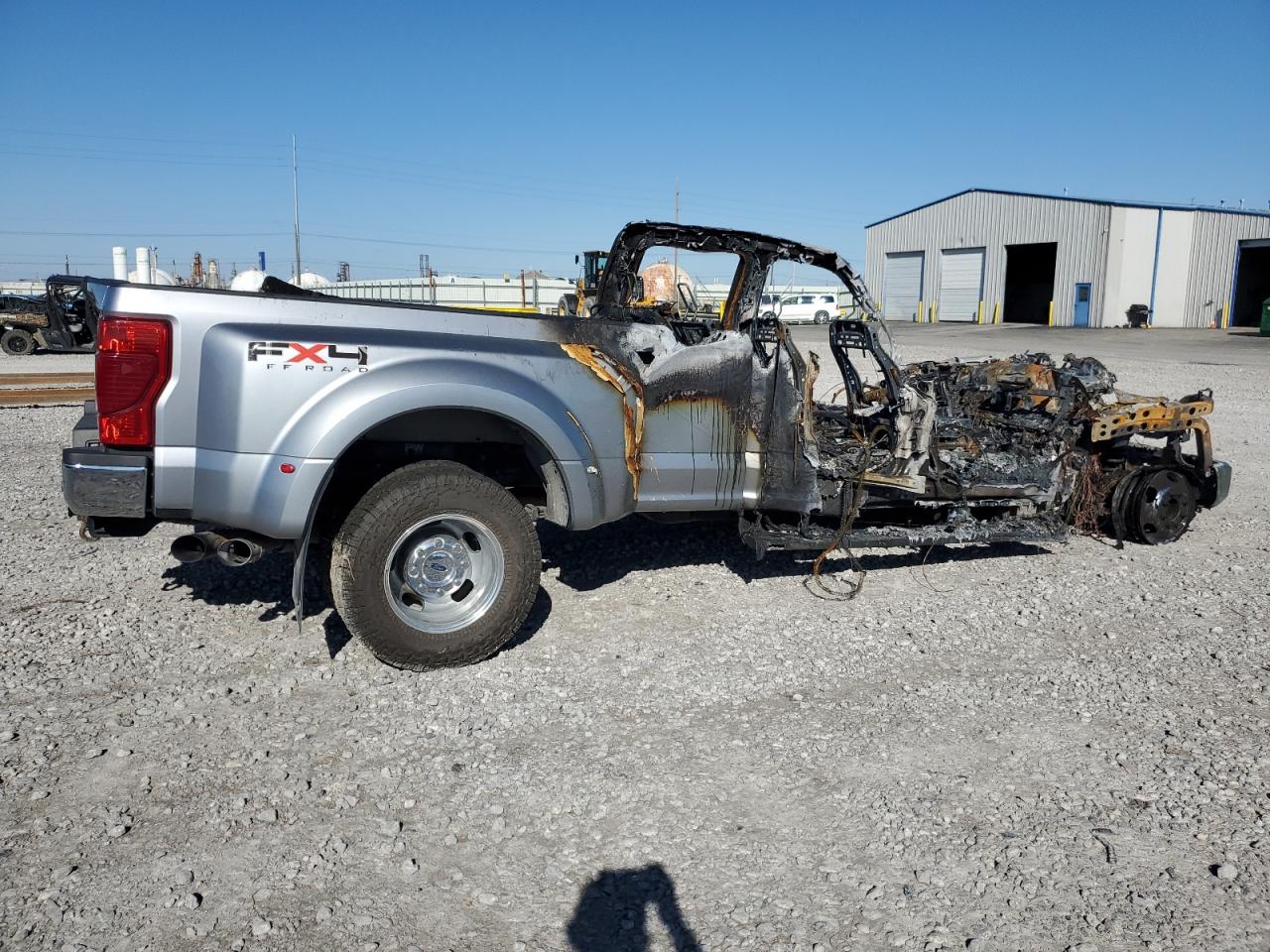 2022 Ford F350 VIN 1FT8W3DT6NEC24844 Copart auction photo, burn / minor dent/scratches damage thumbnail 3