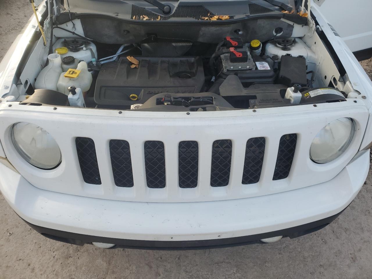 2012 Jeep Liberty (Patriot) VIN 1C4NJRFB1CD659542 Copart auction photo, rear end / minor dent/scratches damage thumbnail 12