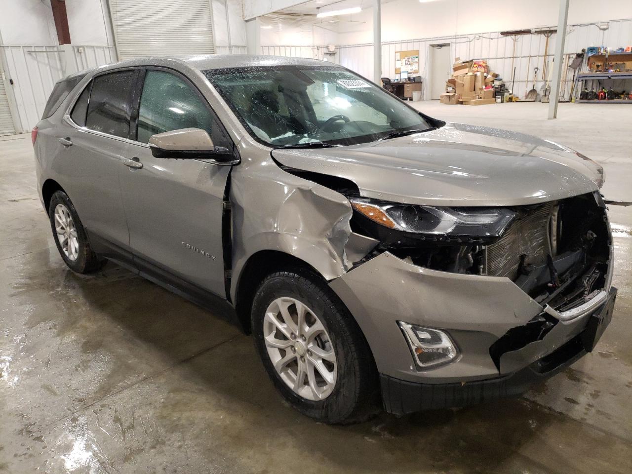 2019 Chevrolet Equinox VIN 3GNAXUEV6KS502493 Copart auction photo, front end damage thumbnail 4